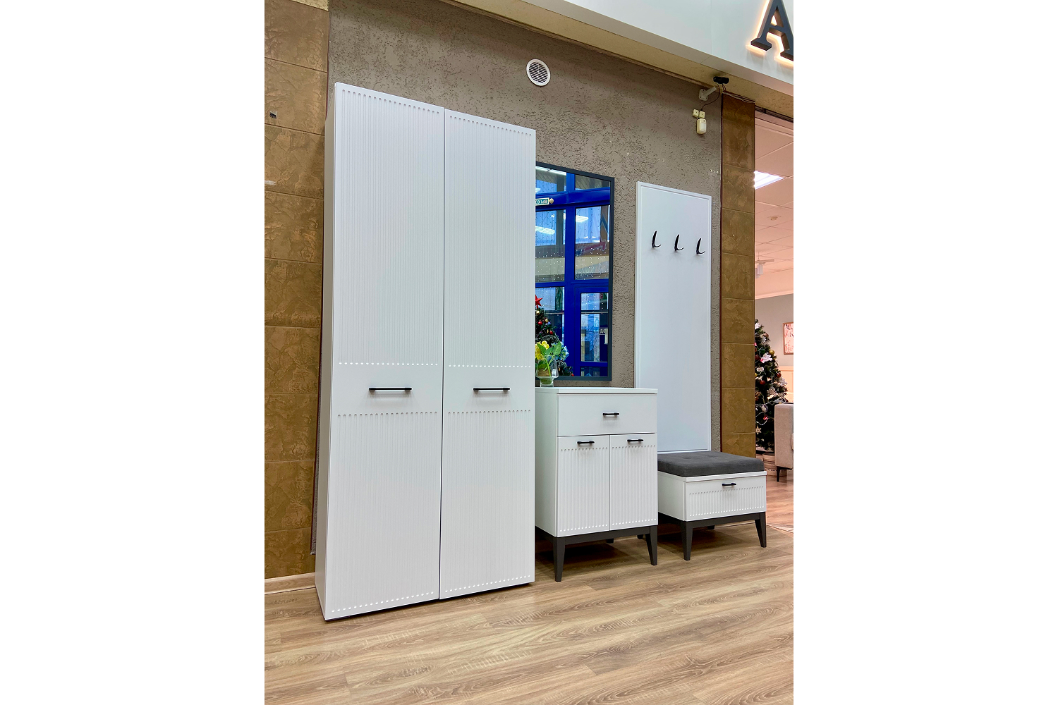 Распродажа - изображение №4 "Прихожая Хилтон (выставочный образец)"  на www.Angstrem-mebel.ru